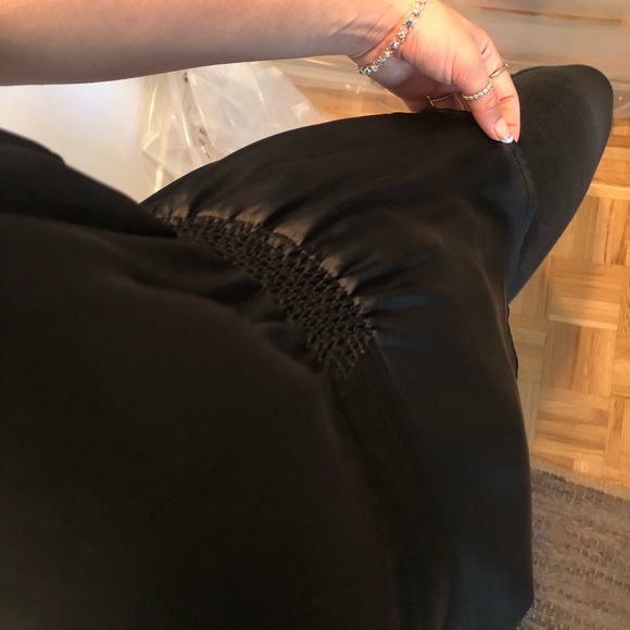 Blouses - Picture 3 of 7